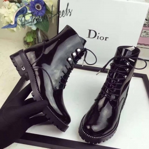 Dior BLACK GLAZED CALFSKIN ANKLE BOOT